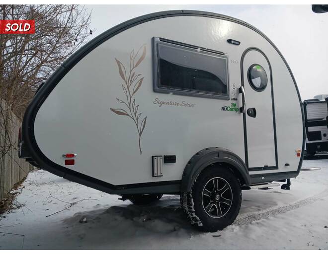 2023 nuCamp TAB 320S LEAF AND LINEN Travel Trailer at Hartleys Auto and RV Center STOCK# 004597RT13 Photo 37
