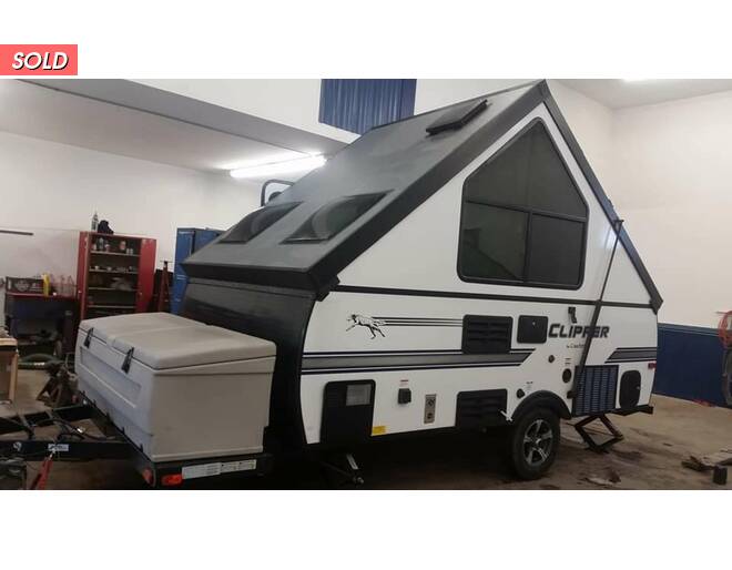 2018 Coachmen Clipper Hardside 12RBSTHW Folding at Hartleys Auto and RV Center STOCK# 13RT4431 Photo 16