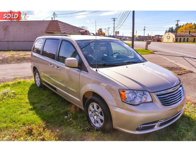 2013 Chrysler Town and Country TOURING Van at Hartleys Auto and RV Center STOCK# 13RT525223 Photo 6