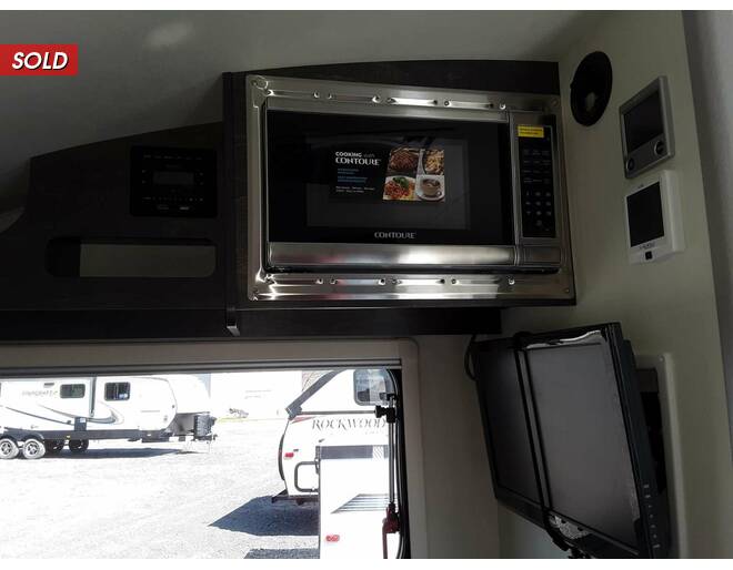 2021 nuCamp TAB 320S Travel Trailer at Hartleys Auto and RV Center STOCK# 13RT3111 Photo 14