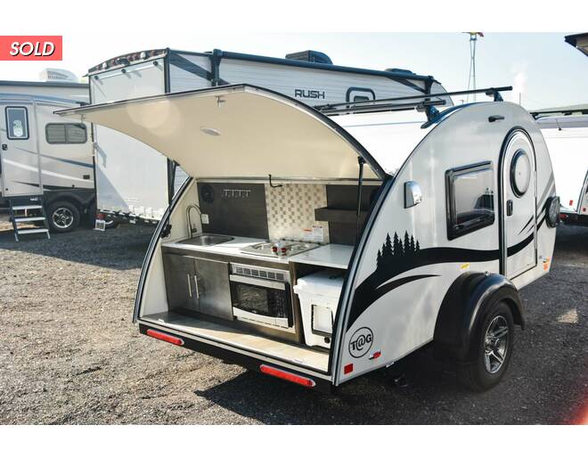 2021 nuCamp TAG TAG XL Travel Trailer at Hartleys Auto and RV Center STOCK# 13RT3608 Photo 4