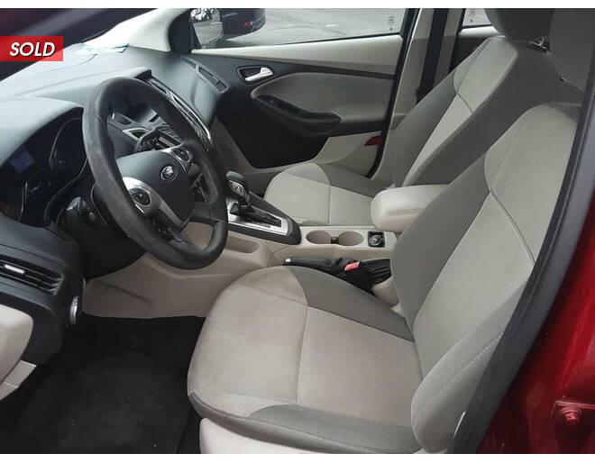 2013 Ford Focus SE Passenger at Hartleys Auto and RV Center STOCK# ACF305987 Photo 2