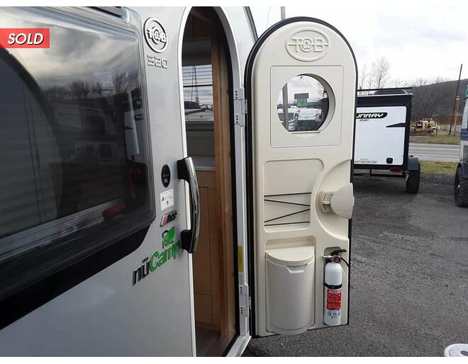 2022 nuCamp TAB 320CSS Travel Trailer at Hartleys Auto and RV Center STOCK# TCF000951 Photo 18