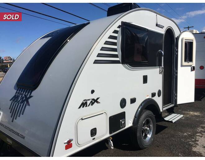2022 Little Guy MINI MAX Travel Trailer at Hartleys Auto and RV Center STOCK# 13NP000320 Photo 2