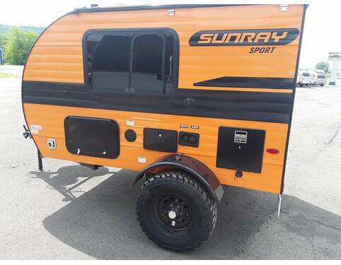 2022 Sunset Park SunRay 109 Travel Trailer at Hartleys Auto and RV Center STOCK# NP007695 Photo 11