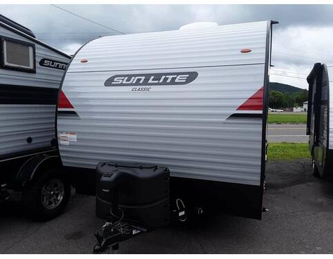 2022 Sunset Park Sun-Lite 16BH Travel Trailer at Hartleys Auto and RV Center STOCK# NP007775 Photo 7