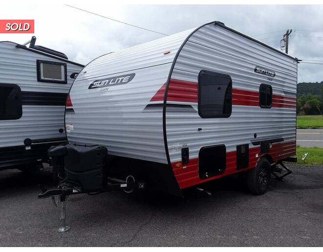 2022 Sunset Park Sun-Lite 16BH Travel Trailer at Hartleys Auto and RV Center STOCK# NP007775RT13 Photo 2