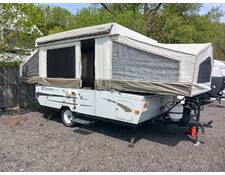 2010 Rockwood Premier 1904 Folding at Hartleys Auto and RV Center STOCK# CC278006