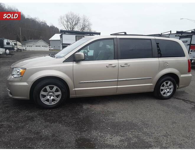 2013 Chrysler Town and Country TOURING Van at Hartleys Auto and RV Center STOCK# CC525223 Photo 32