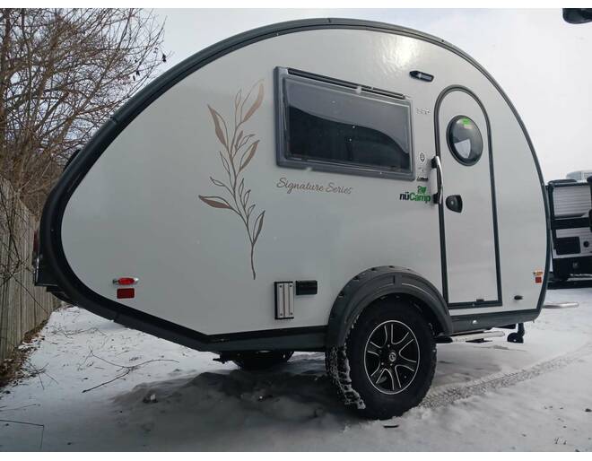 2023 nuCamp TAB 320S LEAF AND LINEN Travel Trailer at Hartleys Auto and RV Center STOCK# 004597 Photo 37