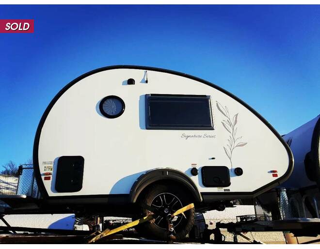 2023 nuCamp TAB 320S LEAF AND LINEN Travel Trailer at Hartleys Auto and RV Center STOCK# 004599 Photo 2