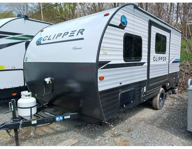 2023 Coachmen Clipper 4K Series 17MBS Travel Trailer at Hartleys Auto and RV Center STOCK# WF133185 Photo 19