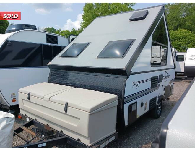 2018 Coachmen Clipper Hardside 12RBSTHW Folding at Hartleys Auto and RV Center STOCK# SH014430 Photo 17