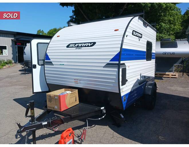2023 Sunset Park SunRay 139T Travel Trailer at Hartleys Auto and RV Center STOCK# DLL009423 Photo 9