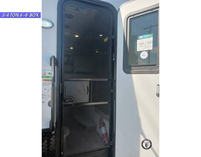 2024 Palomino Real-Lite Hard Side 1806 Truck Camper at Hartleys Auto and RV Center STOCK# 119083RT13 Photo 23