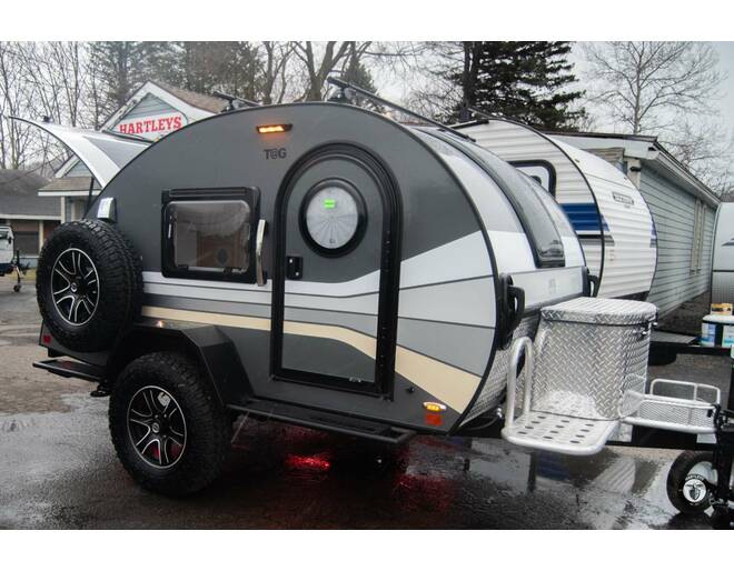 2024 nuCamp TAG TAG XL LIMITED EDITION Travel Trailer at Hartleys Auto and RV Center STOCK# 006491RT13 Photo 2