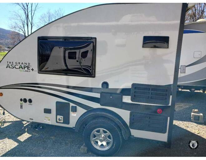 2023 Aliner Grand Ascape PLUS Travel Trailer at Hartleys Auto and RV Center STOCK# CC007992 Photo 6