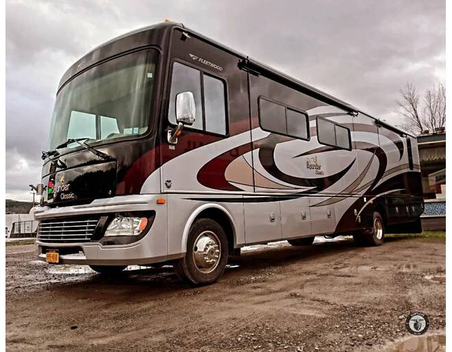 2013 Fleetwood Bounder Classic Ford 36R Class A at Hartleys Auto and RV Center STOCK# CC0A0320 Photo 4