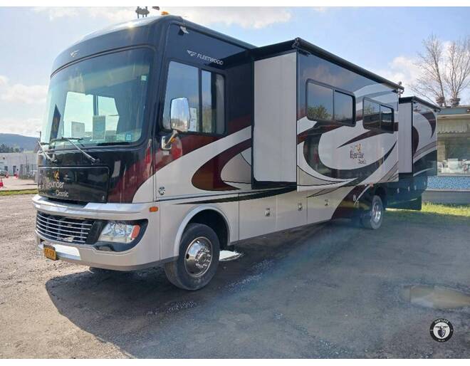 2013 Fleetwood Bounder Classic Ford 36R Class A at Hartleys Auto and RV Center STOCK# CC0A0320 Exterior Photo