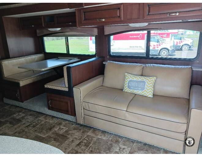 2013 Fleetwood Bounder Classic Ford 36R Class A at Hartleys Auto and RV Center STOCK# CC0A0320 Photo 7